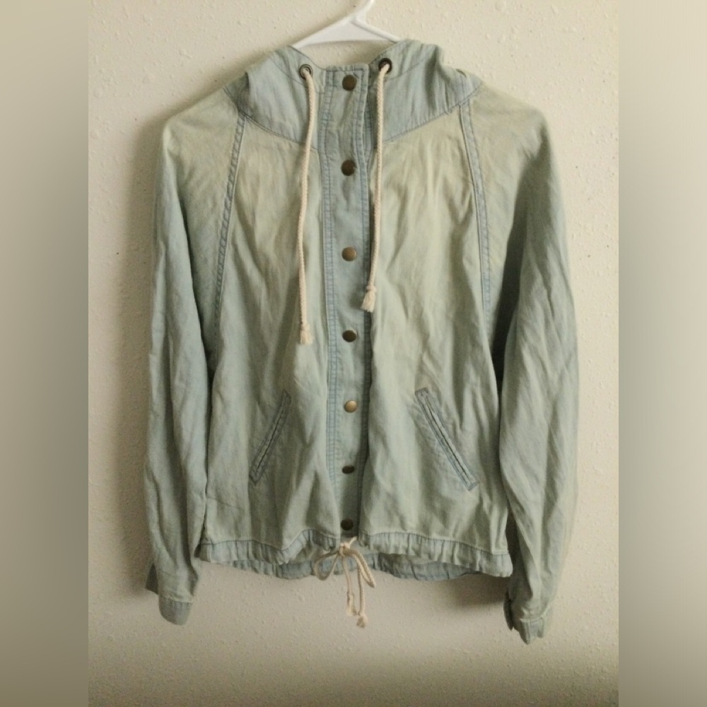 NWOT Forever21 Life In Progress Hooded Chambray Jacket